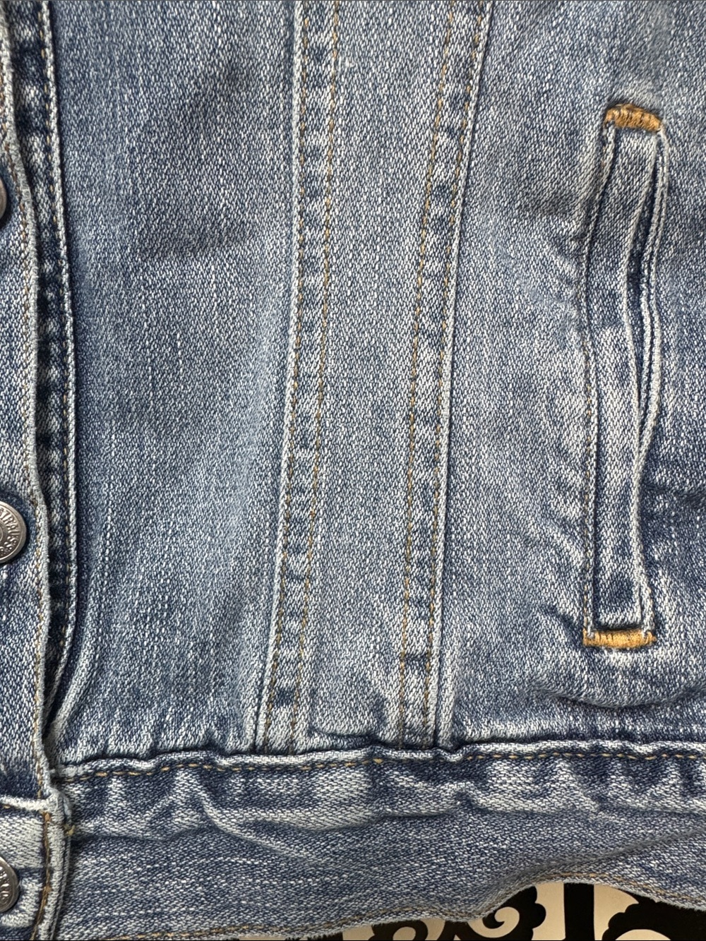 Vintage Levi's Blue Denim Jacket with Bat-Wing Tabby Cat Patch - Picture 6 of 11